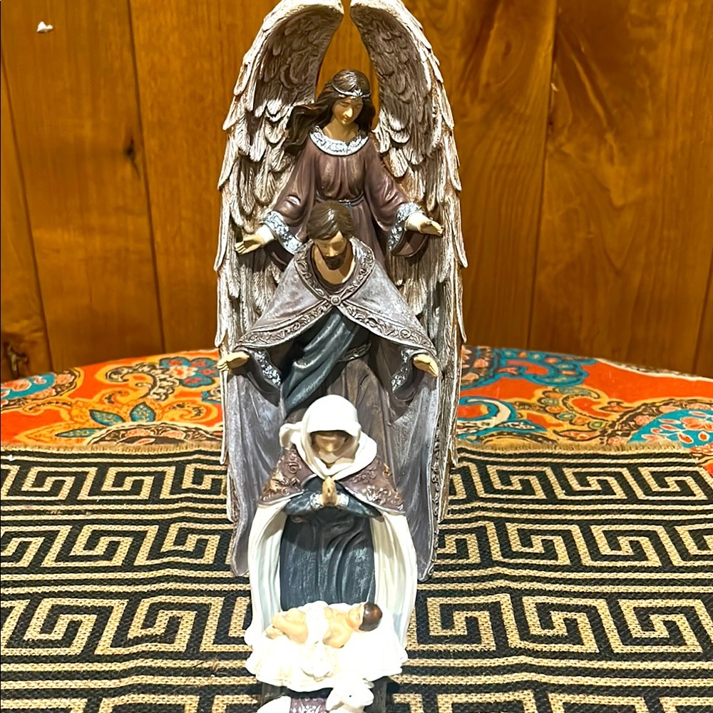 NWT Roman 4-Piece Nativity Scene